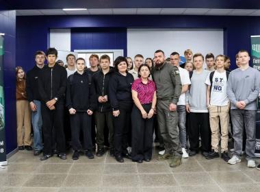 Инструктор тюменского филиала провел час мужества и мастер-класс по тактической медицине