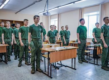 Центр «ВОИН» открыл в Кузбассе первую смену «Время юных героев»