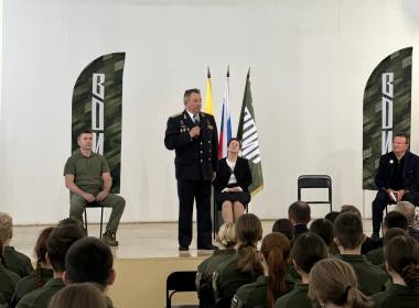 Чувашские курсанты встретились с Героем России Николаем Гавриловым