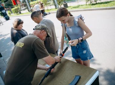 Жители Хабаровска прошли «Тропу воина» в День ветерана боевых действий