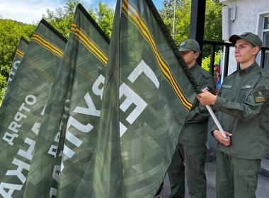 Десять молодых москвичей стали участниками летней смены «Время юных героев» от Центра «ВОИН» на Камчатке