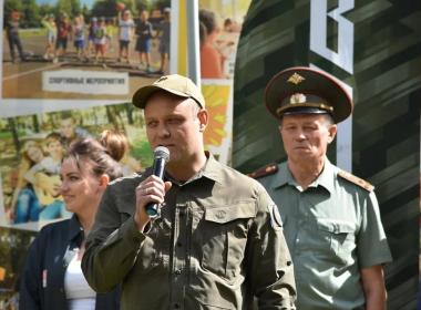 Директор Центра «ВОИН» и директор Роспатриотцентра Росмолодёжи открыли третью смену «Время юных героев» в Чувашии