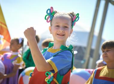 Дмитрий Шевченко встретился с семьей Абдуллиных, представляющих Центр «ВОИН» в финале «Семейной зарницы»