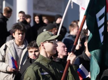 Курсанты Центра «ВОИН» поздравили с Днем воссоединения Крыма с Россией