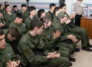 Блогер Цырен Батоцыренов встретился с курсантами Центра «ВОИН»