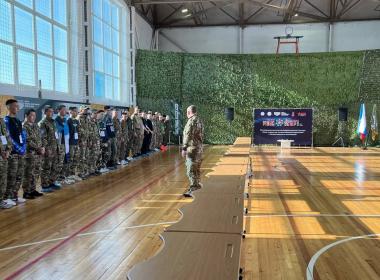 Директор Центра «ВОИН» наградил победителей конкурса «Сила в единстве» в Якутии